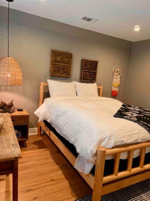 Villa Near Yosemite, A Tranquil Getaway With Creek Frontage