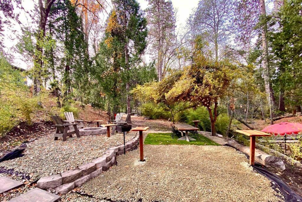 Near Yosemite, A Tranquil Getaway With Creek Frontage Villa Oakhurst